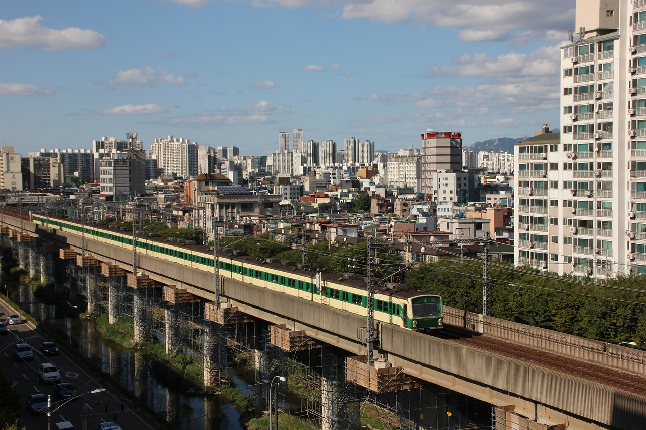 深圳地铁线路图，清晰便捷的城市交通网络