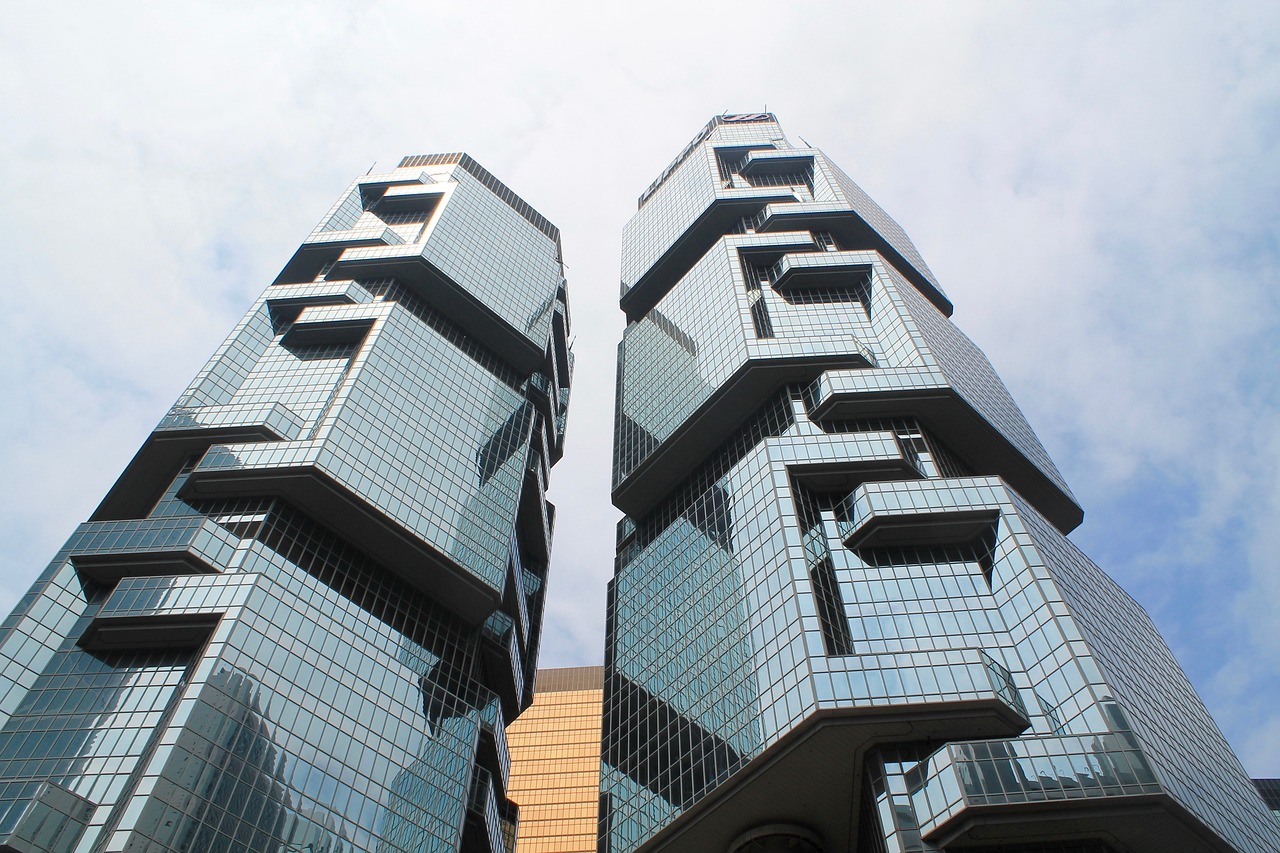 浙江中控上市，迈向资本市场的卓越之旅