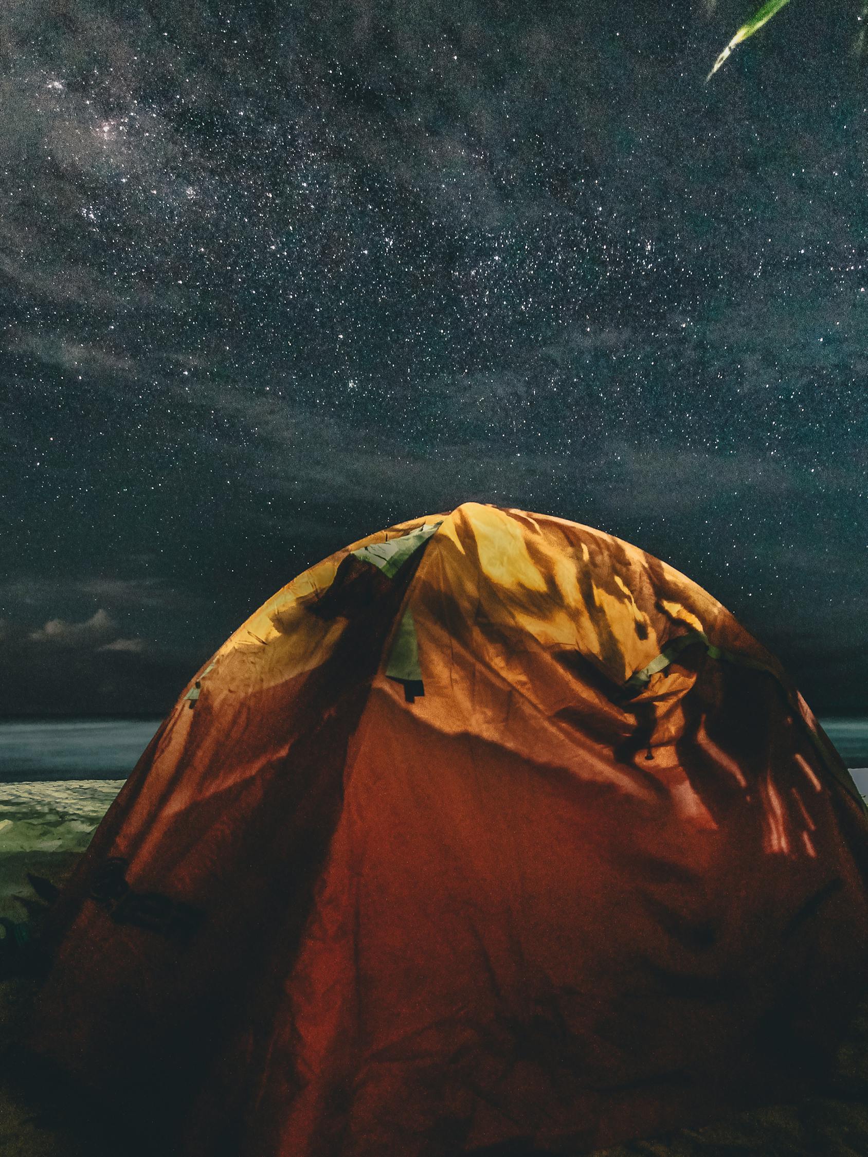 探索延明星，揭秘闪耀星空的神秘光芒