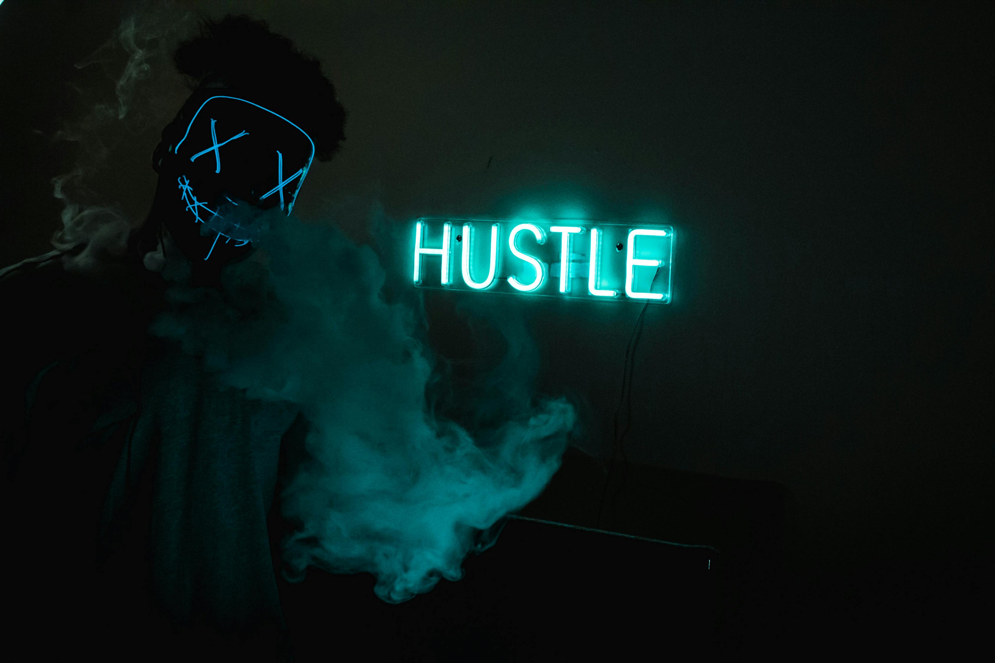 美的电视，科技与艺术的极致融合