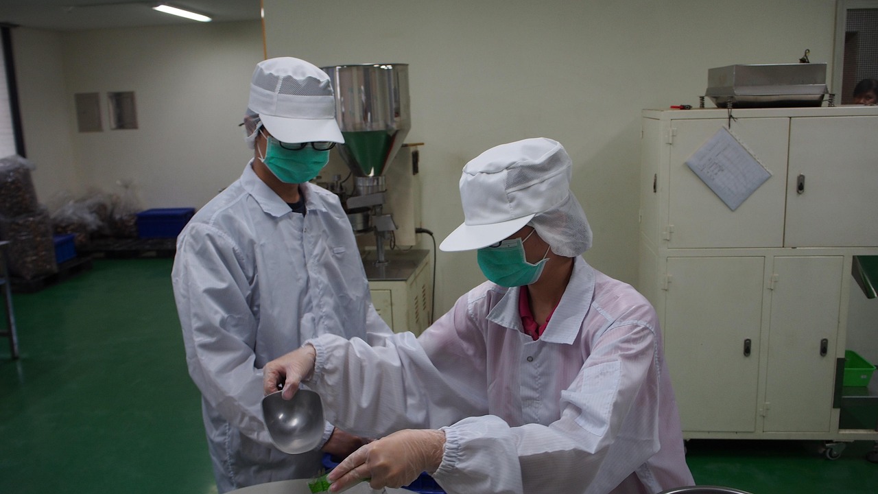 高处作业吊篮安全规范，守护施工安全的生命线