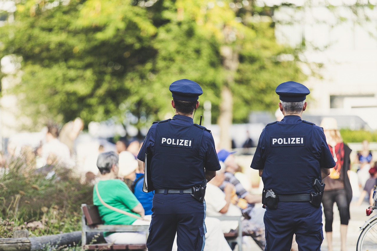 湖南省郴州市警方破获重大毒品案件，揭秘毒贩网络内幕——最新头条新闻，时间，XXXX年XX月XX日