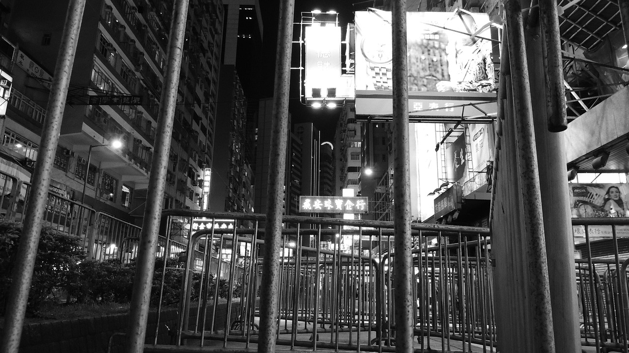 探究90年代香港电视剧的魅力，三月繁华映香港