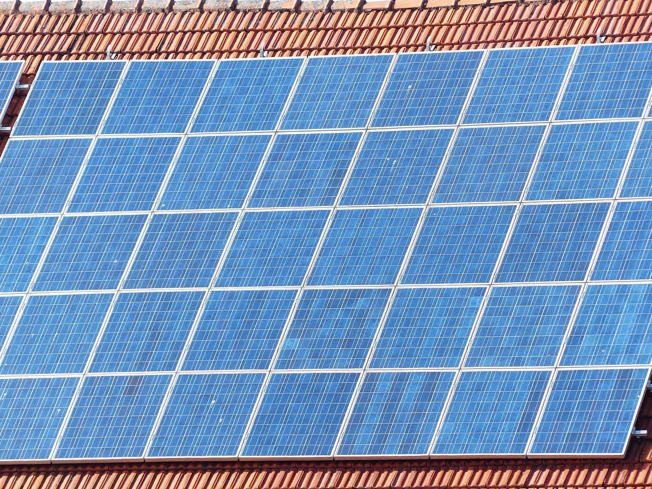 4月太阳能发电价格研究，成本与趋势探讨