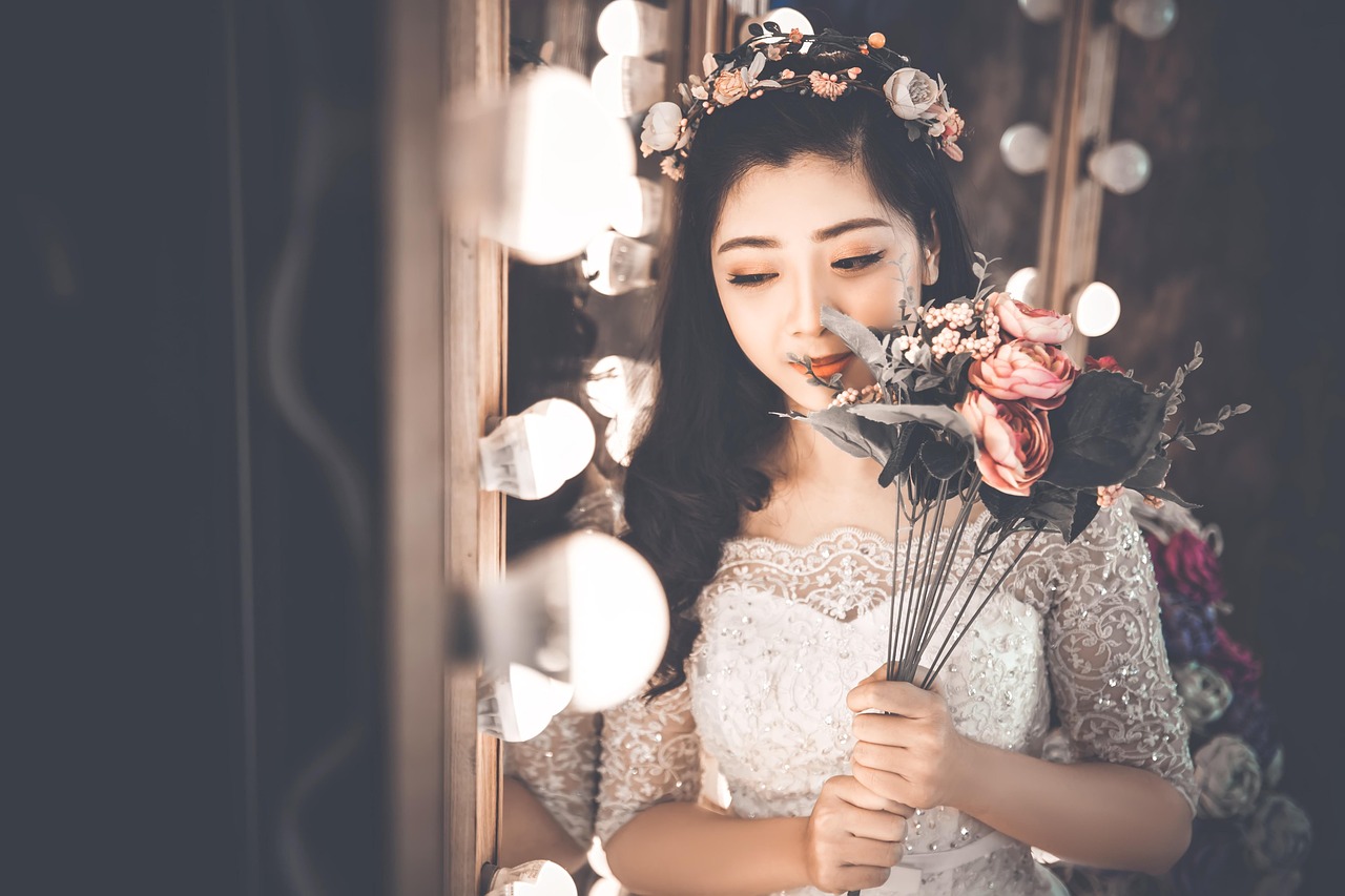 五月时尚活力魅力，新潮交响曲的美妙之旅